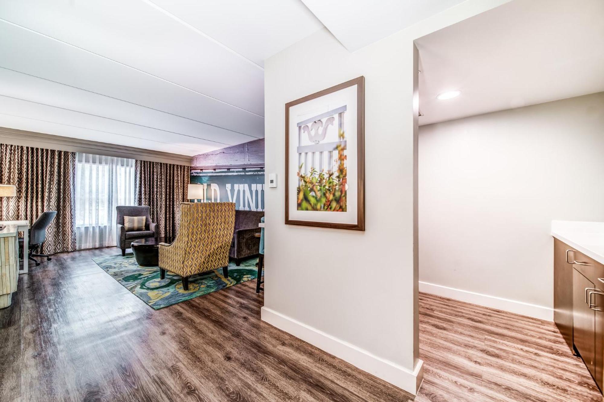 Hotel Indigo Atlanta Vinings By Ihg Smyrna Extérieur photo