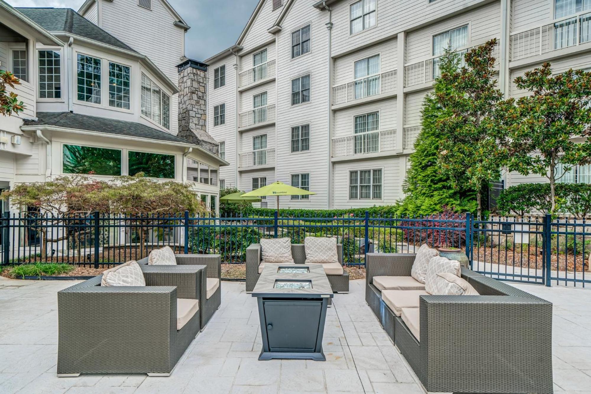 Hotel Indigo Atlanta Vinings By Ihg Smyrna Extérieur photo